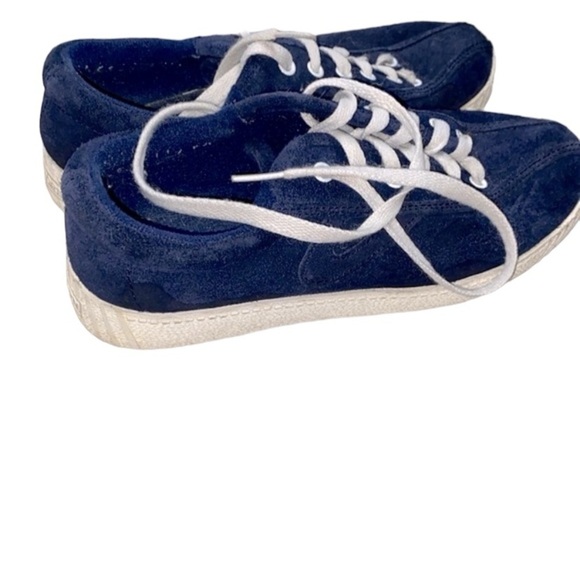 Tretorn blue sneakers size 6 1/2 - Picture 1 of 6